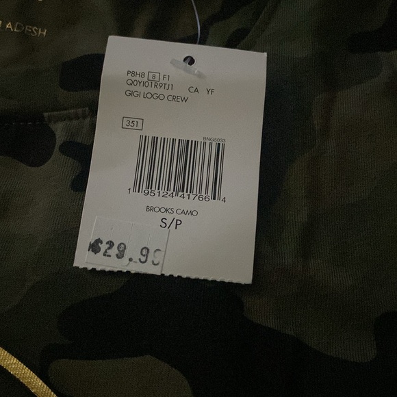 Guess camo t-shirt, brand New short sleeve guess Los Angeles - Picture 3 of 6